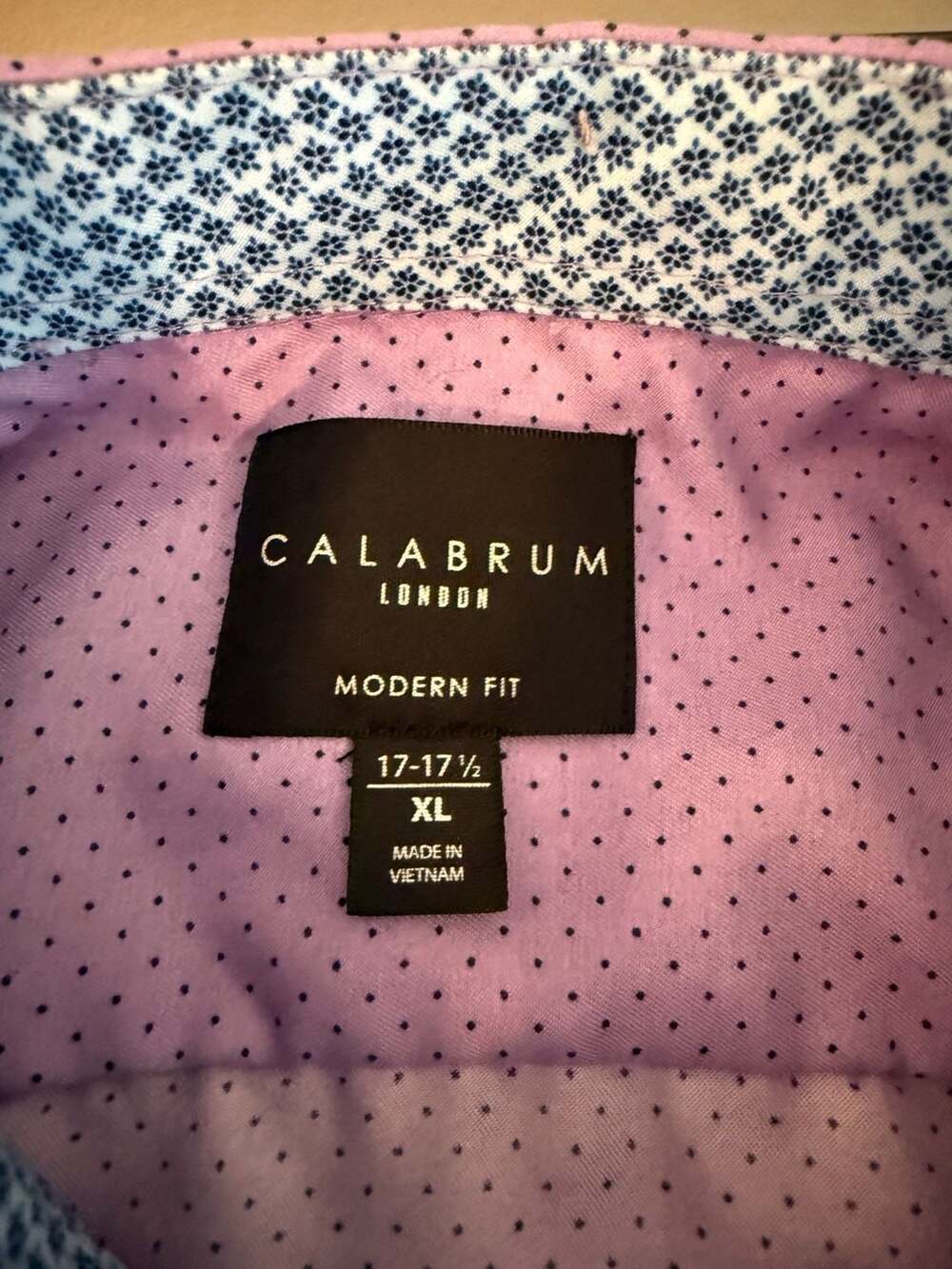 Calabrum London Modern Fit Lilac Dot Long Sleeve Dress Shirt- XL (17-17.5) - Picture 2 of 6